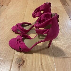 Enzo Angiolini Fuchsia Heels. NWOT . Size 7.5